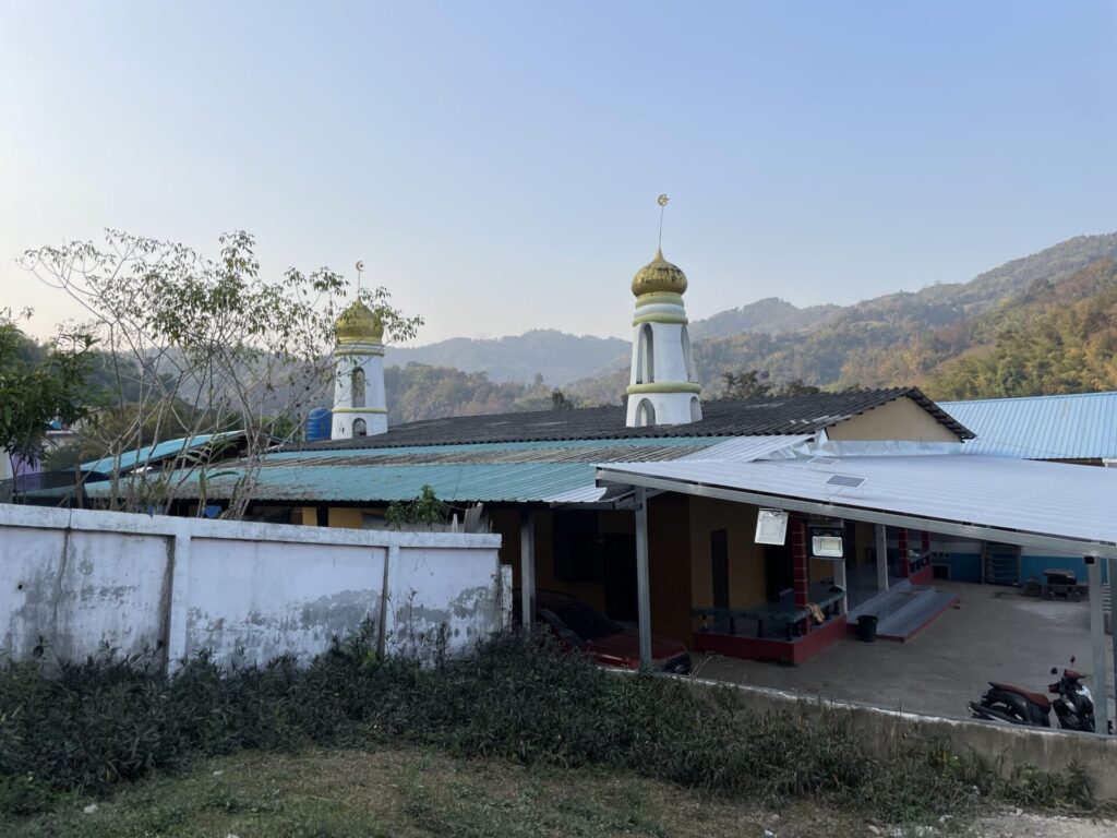 村のモスク