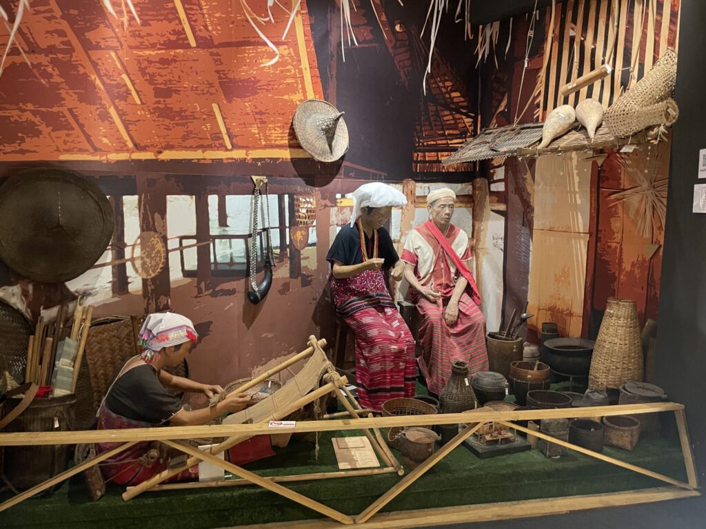 カレン族の展示
