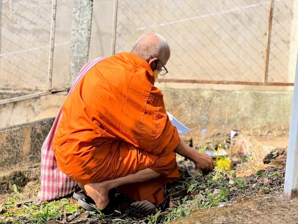お坊さんによるお祈り